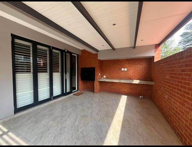 3 BEDROOM PROPERTY TO RENT IN MENLO PARK